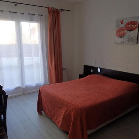 Servhotel Morestel Kültér fotó