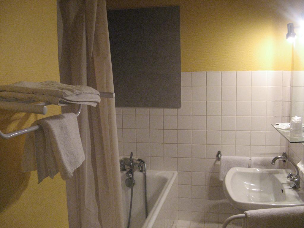 Servhotel Morestel Kültér fotó
