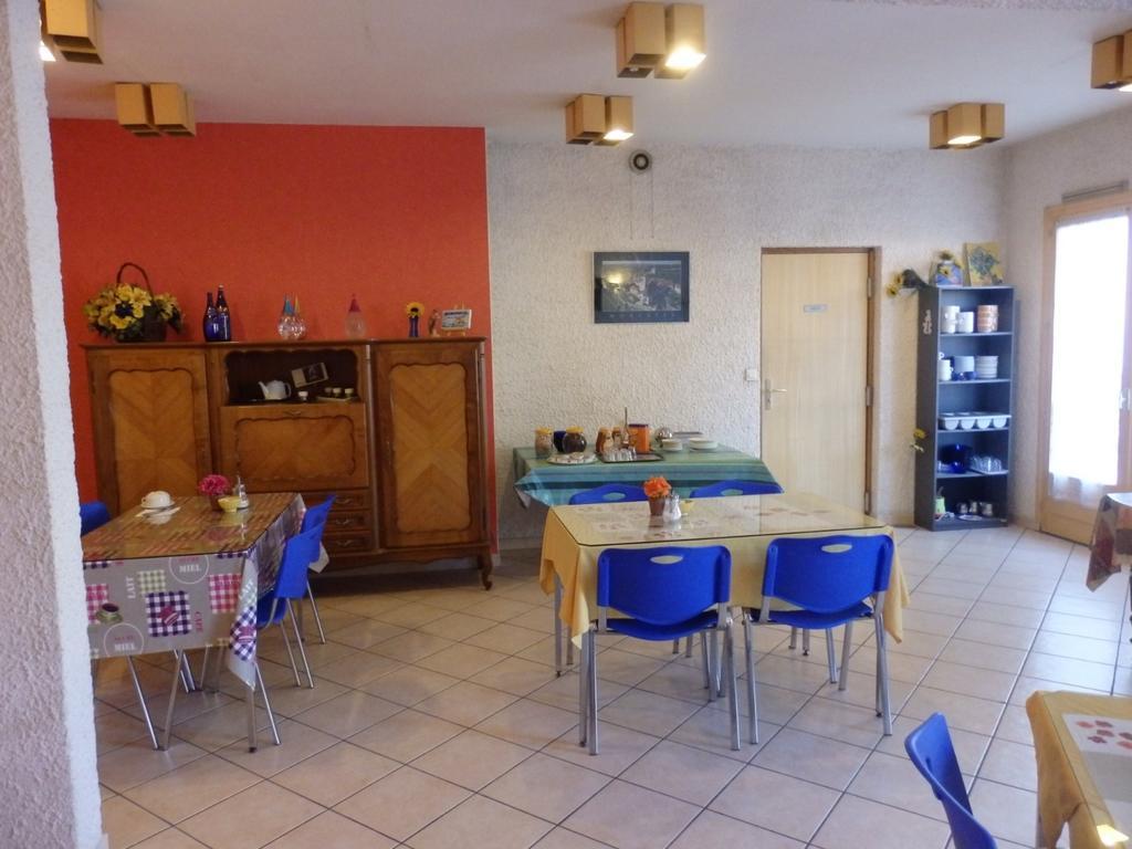 Servhotel Morestel Kültér fotó