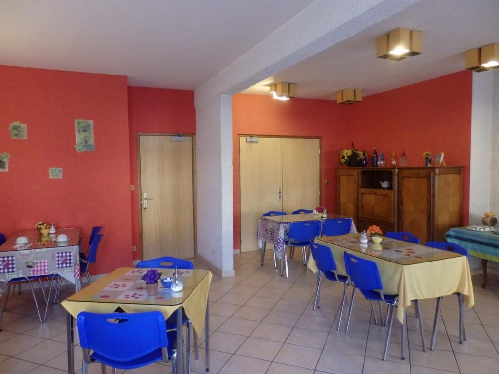 Servhotel Morestel Kültér fotó